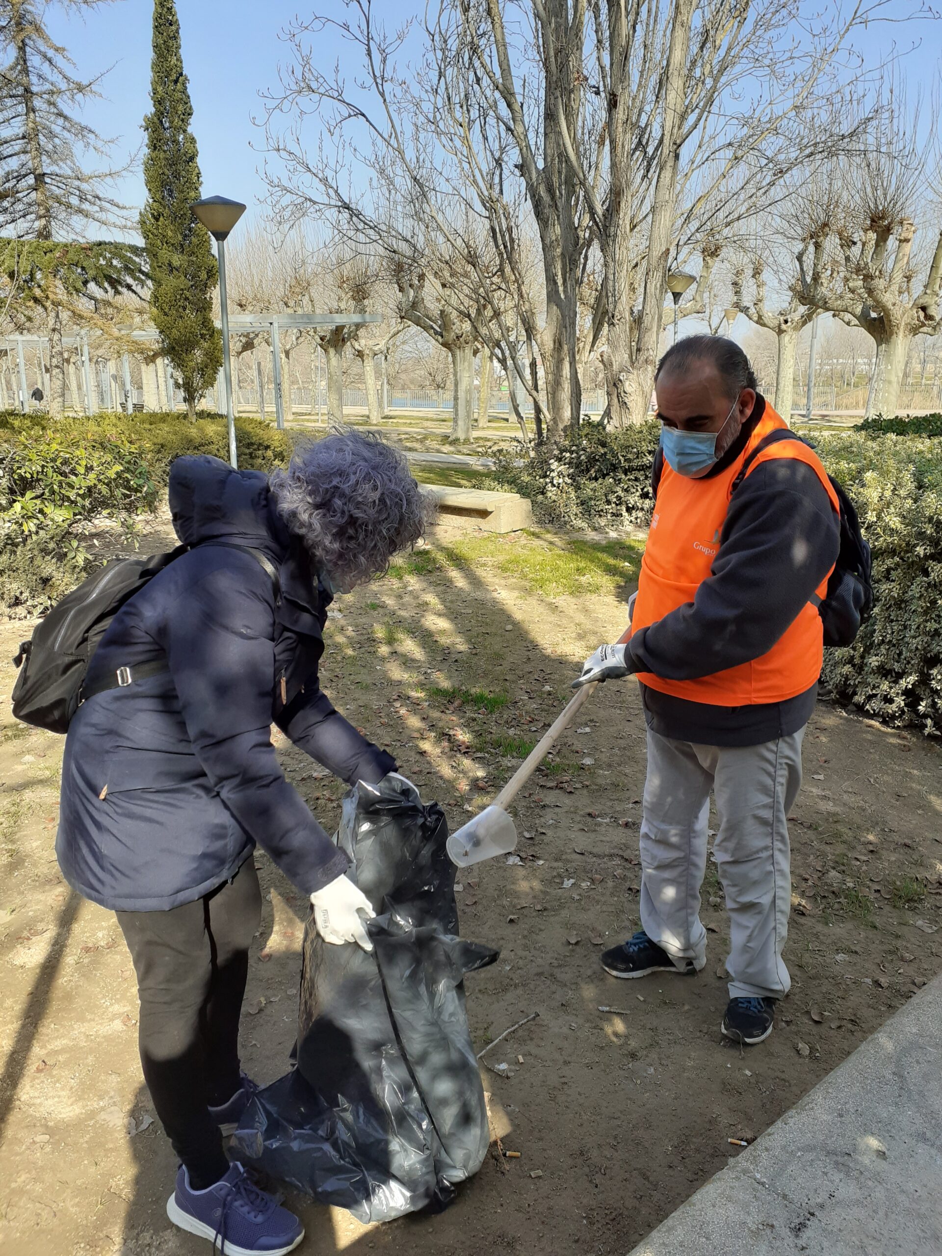 COLABORAMOS CON LA LIMPIEZA DEL RÍO EBRO