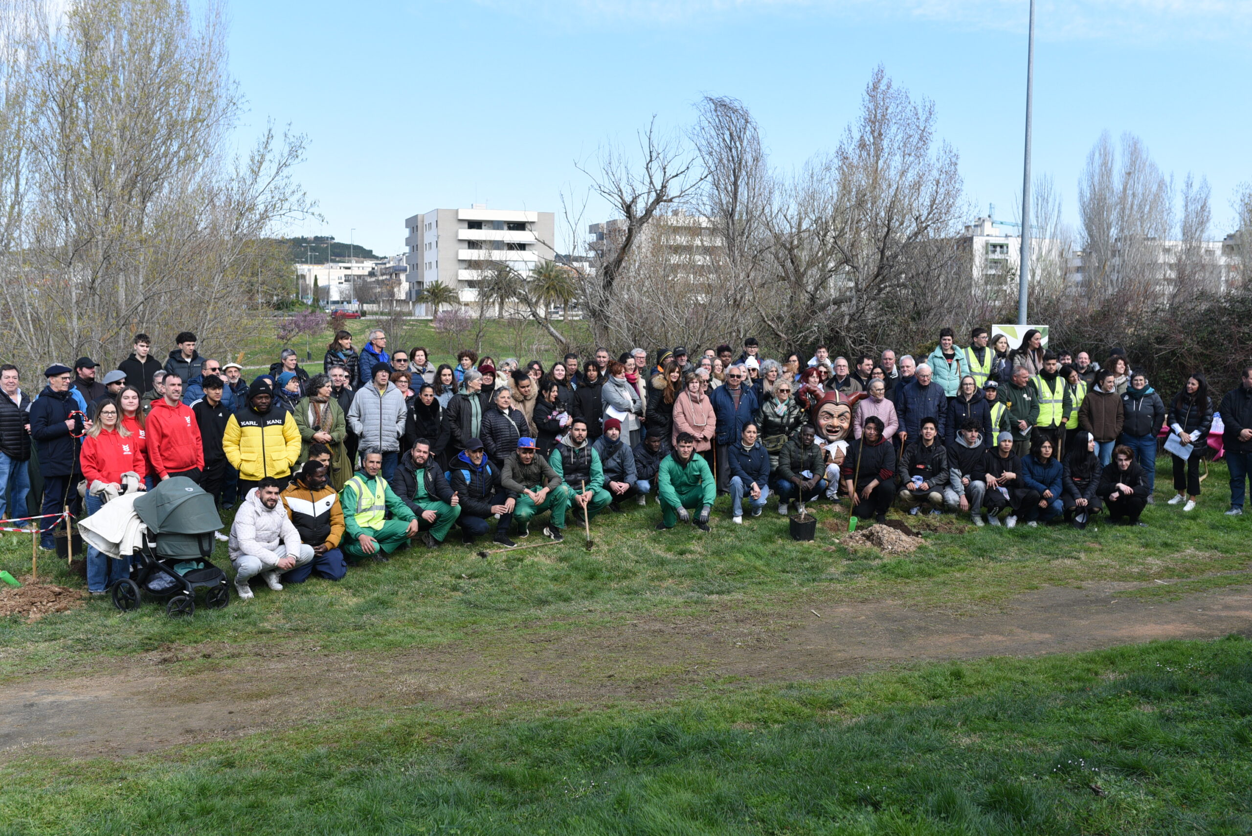 EL CENTRO QUEILES PARTICIPA EN EL PROYECTO “EL BOSQUE DE LA VIDA”